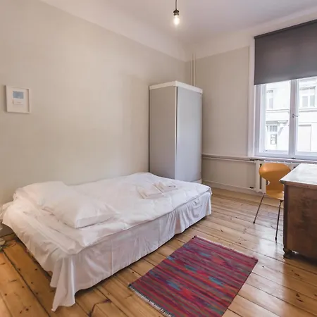 Parkview I Apartman *